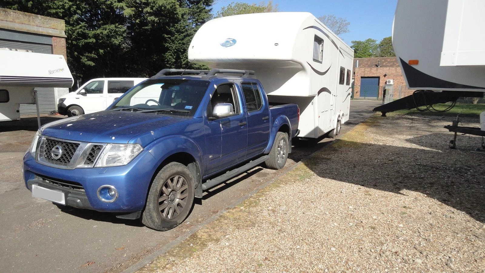 Cetic Rambler and Nissan Navara full rig