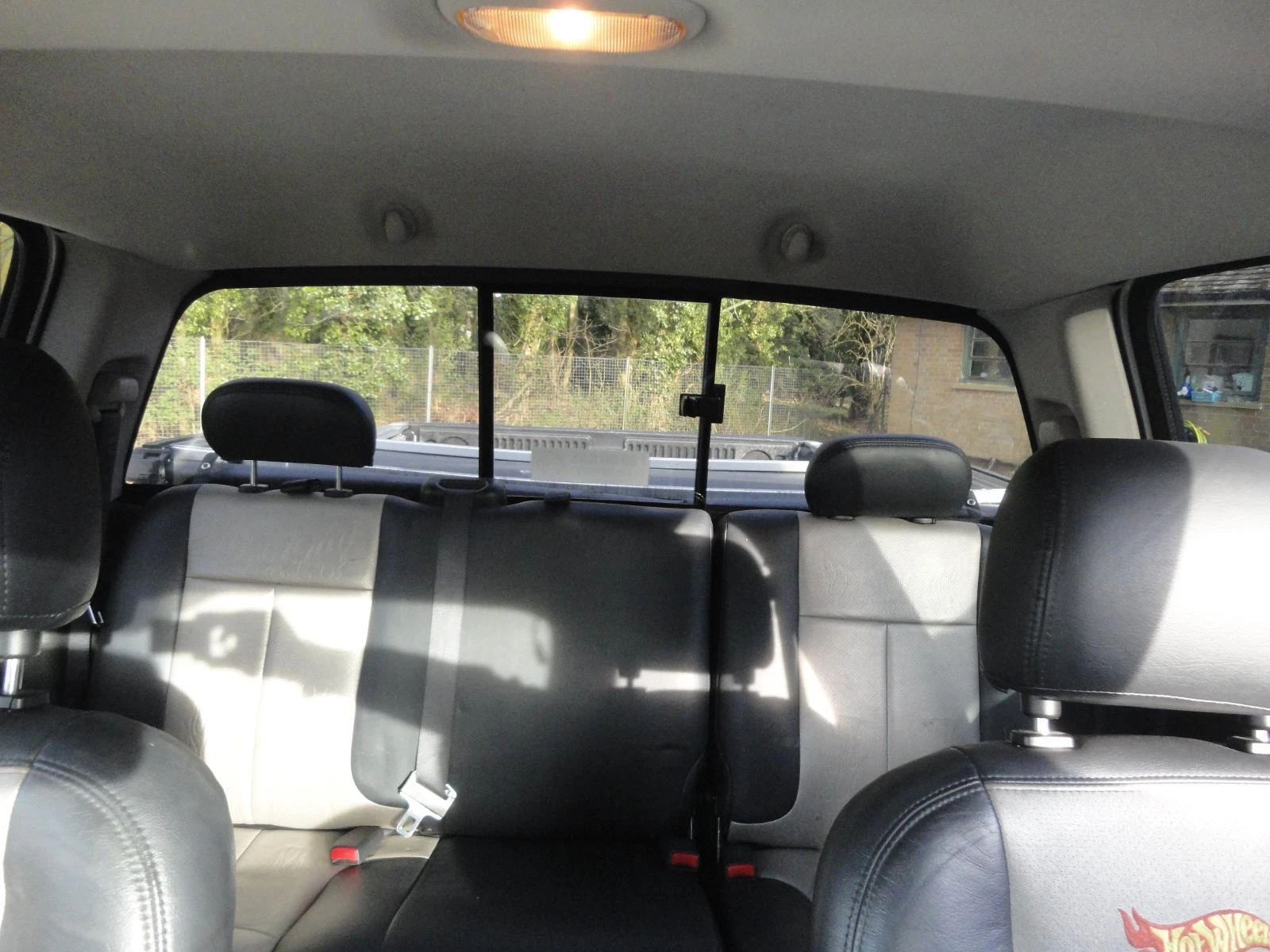 Dodge RAM 2500 5th wheel truck interior