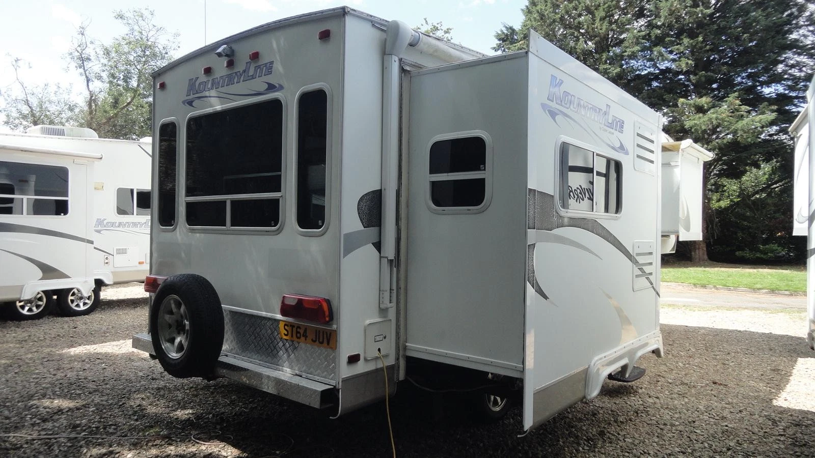 Kountrylite 5th wheel 2011