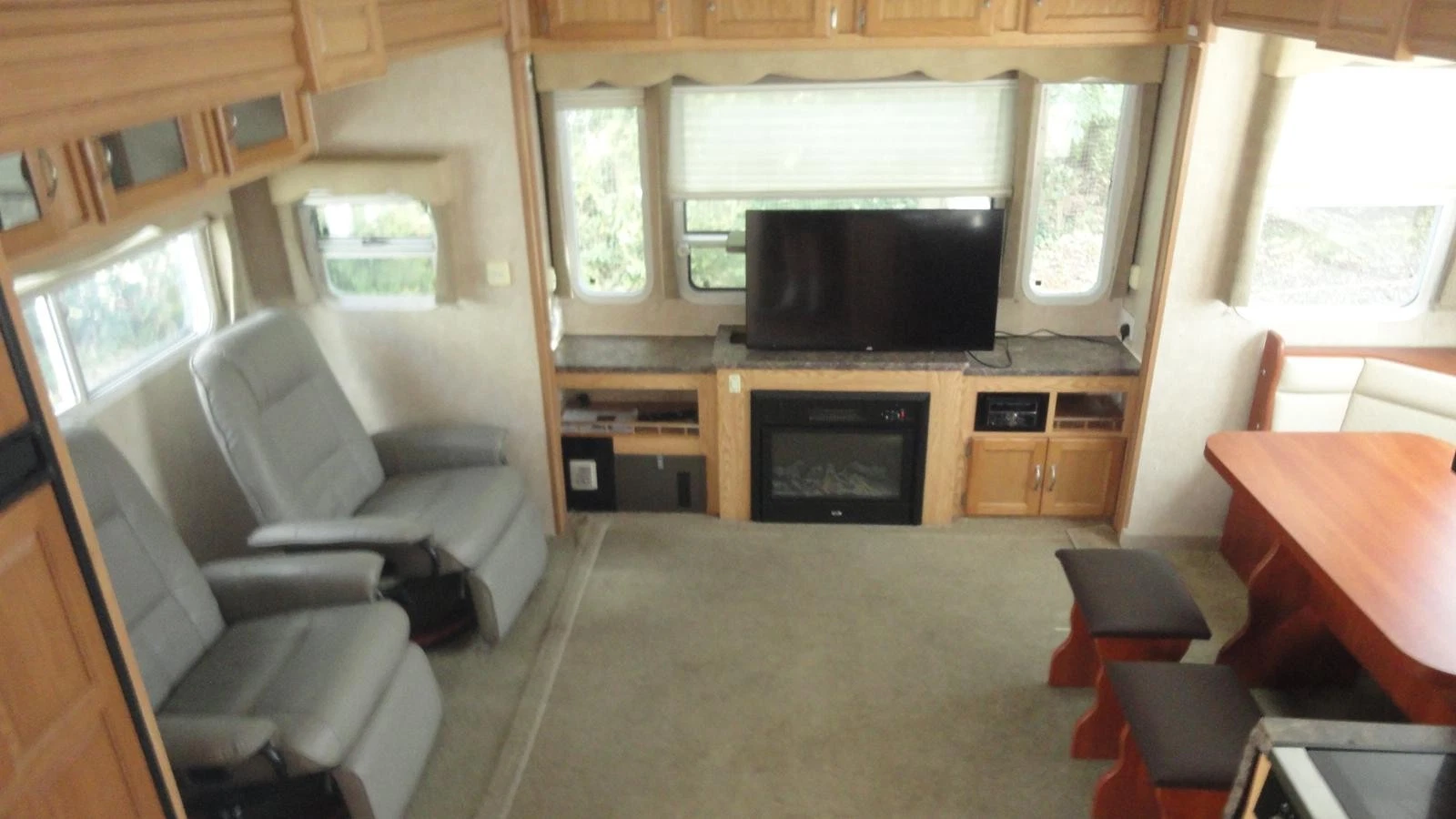 Kountrylite 5th wheel 2011