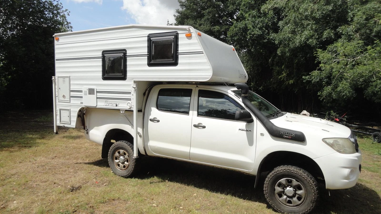 Northstar Toyota off road 4X4 Demountable Camper