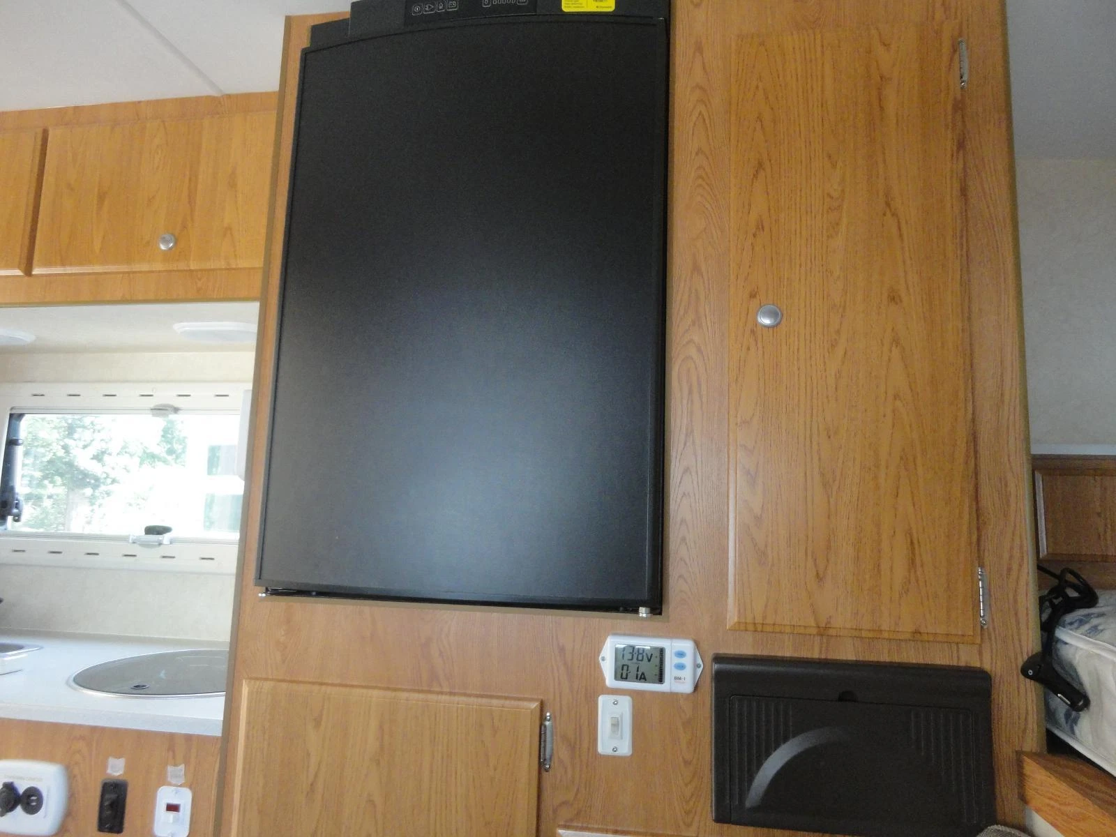 Northstar 700SCX demountable camper kitchen